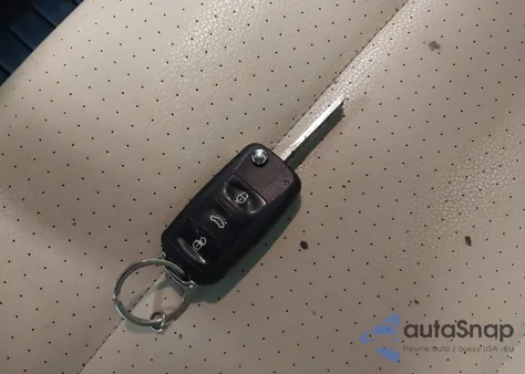 2011 Volkswagen Tiguan Se z USA, uszkodzony, nr VIN WVGBV7AX0BW513369